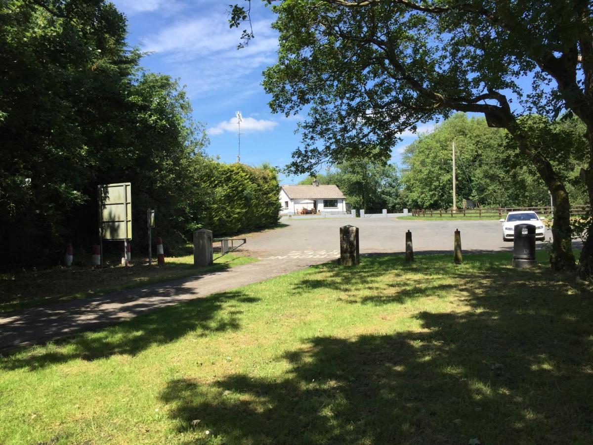 Kits Lodge Crover Cavan Exterior foto